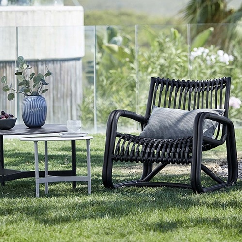 Outdoor lounge chair online with table