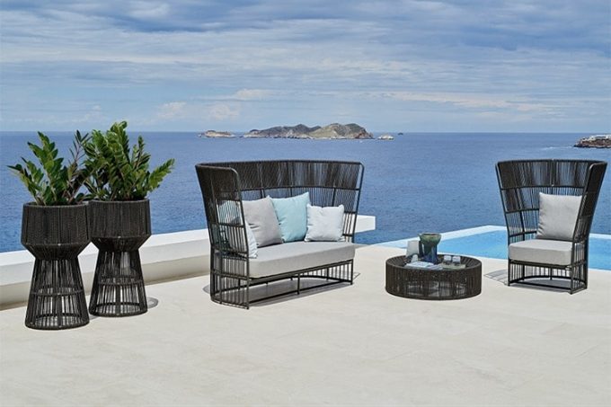 Loop Planter Loop Planter