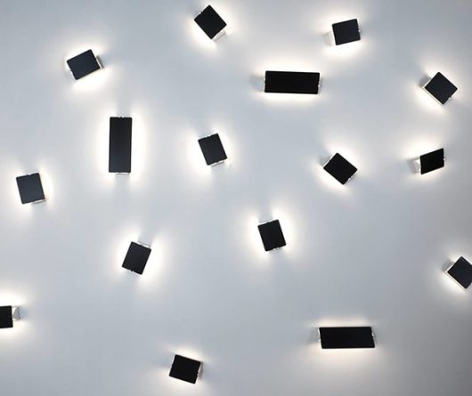 Pivotant Wall Light