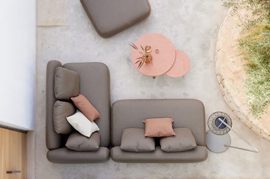 Capture Sectional Sofa