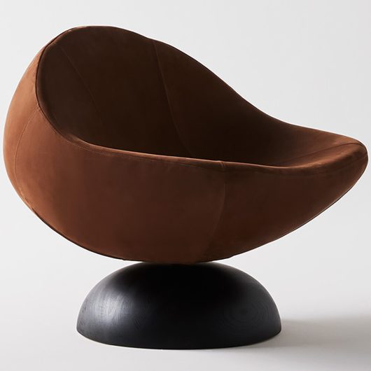 Glove Lounge Chair